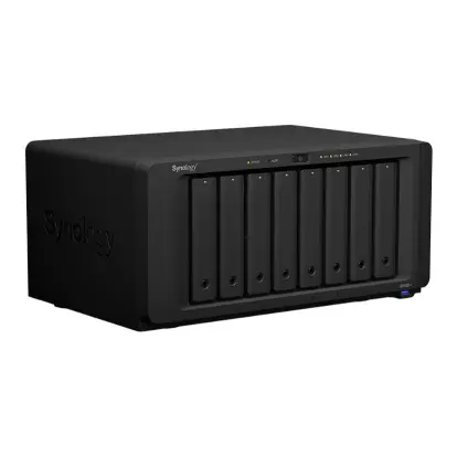 Сетевое хранилище (NAS) Synology DS1821+